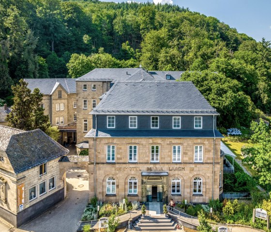 Seehotel Aussenansicht, © Eifel Tourismus GmbH, Dominik Ketz