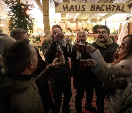 Prost, © Schloss Burgbrohl