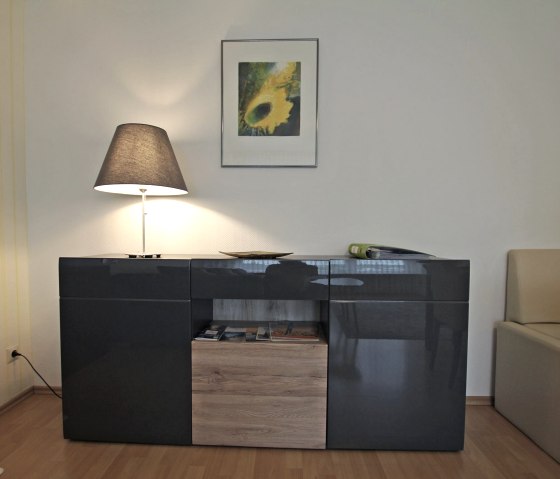 Sideboard Wohn-/Esszimmer, © Herbert Birnberg