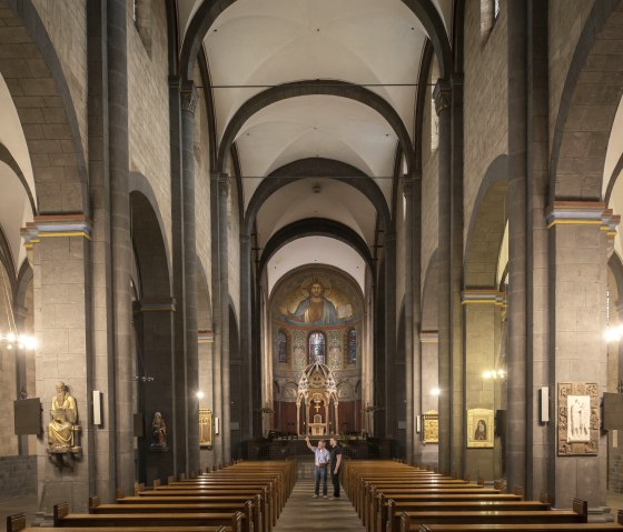 Interieur van de abdijkerk, © Kappest/Vulkanregion Laacher See