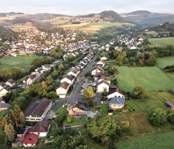 Oberzissenmit Burg Olbrück, © Ralf Barth