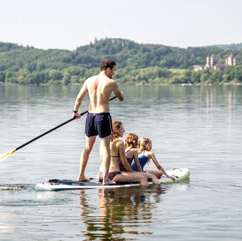 Schwimmen im Laacher See, © Eifel Tourismus GmbH, Dominik Ketz