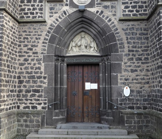 St. Johannes - Eingangsbereich, © VG Mendig/Neideck