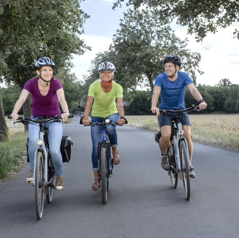 Radtour mit Freunden, © Kappest/Vulkanregion Laacher See