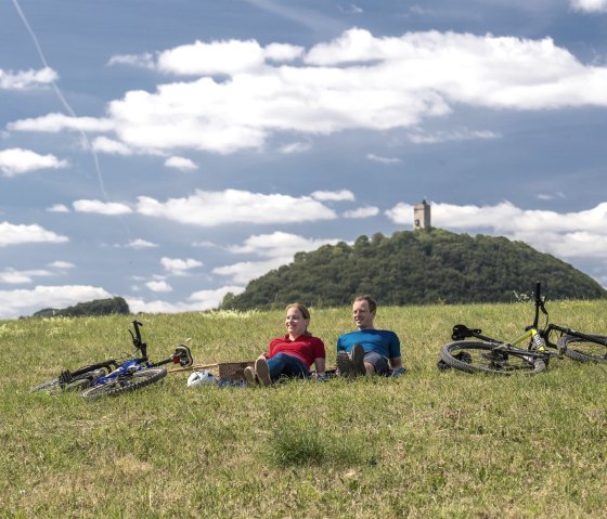 Radtour zur Burg Olbrück, © Vulkanregion / Kappest