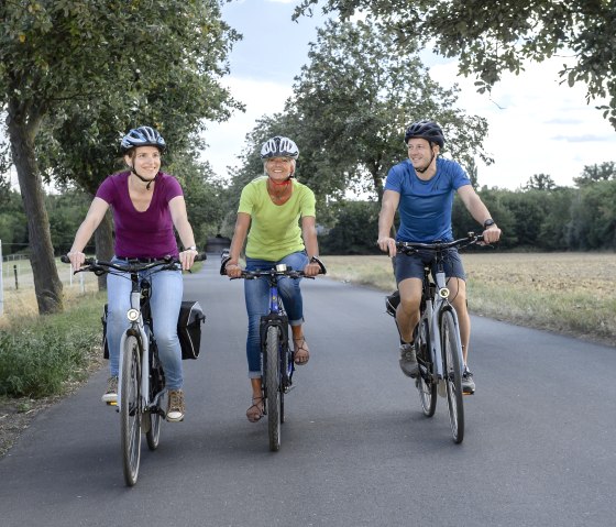 Radtour mit Freunden, © Kappest/Vulkanregion Laacher See