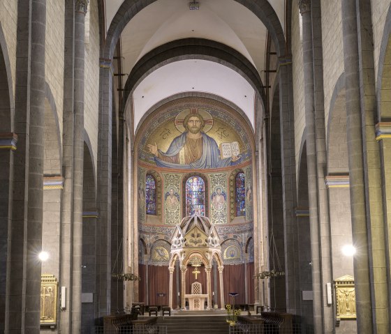 Kirche Innen, © Zweckverband Vulkanregion Laacher See_Kappest