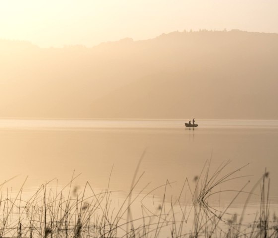 Laacher am Morgen, © Kappest/Vulkanregion Laacher See