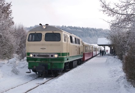 Den Winter genießen mit dem Vulkan-Expreß, © Simeon Langenbahn