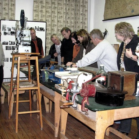 Gasten in het plaatselijke historische museum, © TI Vulkanregion Laacher See