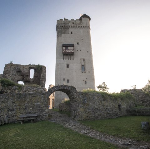 Burg Olbrück, © Kappest/Vulkanregion Laacher See