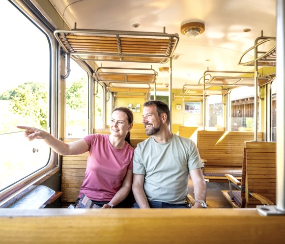 Im Zug, © Eifel Tourismus GmbH, Dominik Ketz