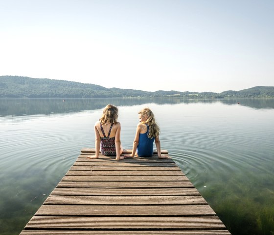 Baden im Laacher See am Campingplatz, © Eifel Tourismus GmbH, Dominik Ketz