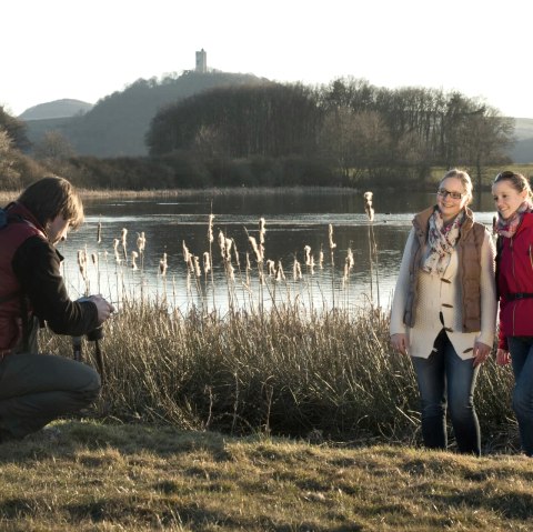 Rodder Maar mit Sicht auf Burg Olbrück, © VG Brohltal