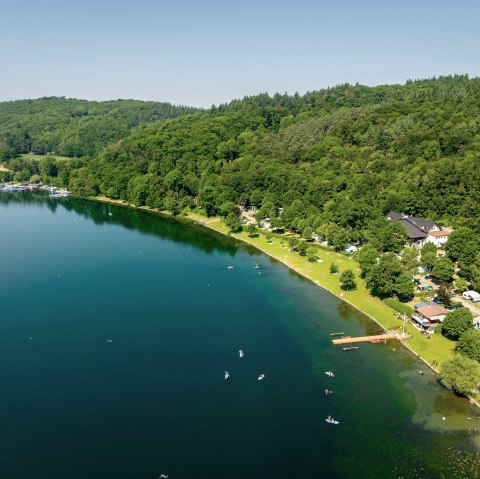 Laacher See mit Segelclub und Campingplatz, © Eifeltourismus GmbH, Dominik Ketz